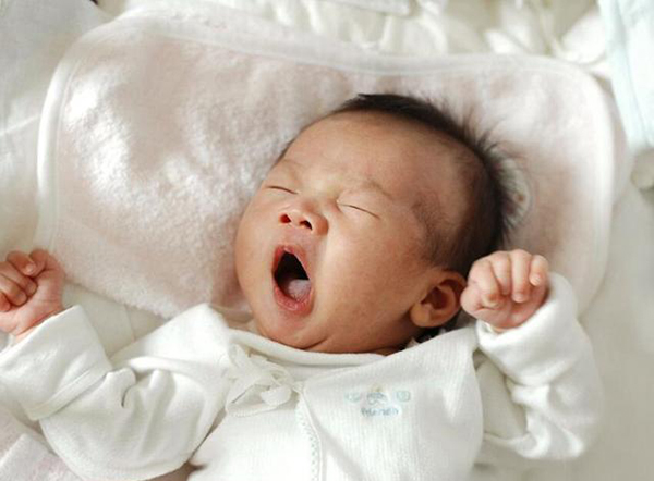 形容婴ying儿的成语 形容婴儿的成语什么什么学步（形容婴儿的词语或成语）