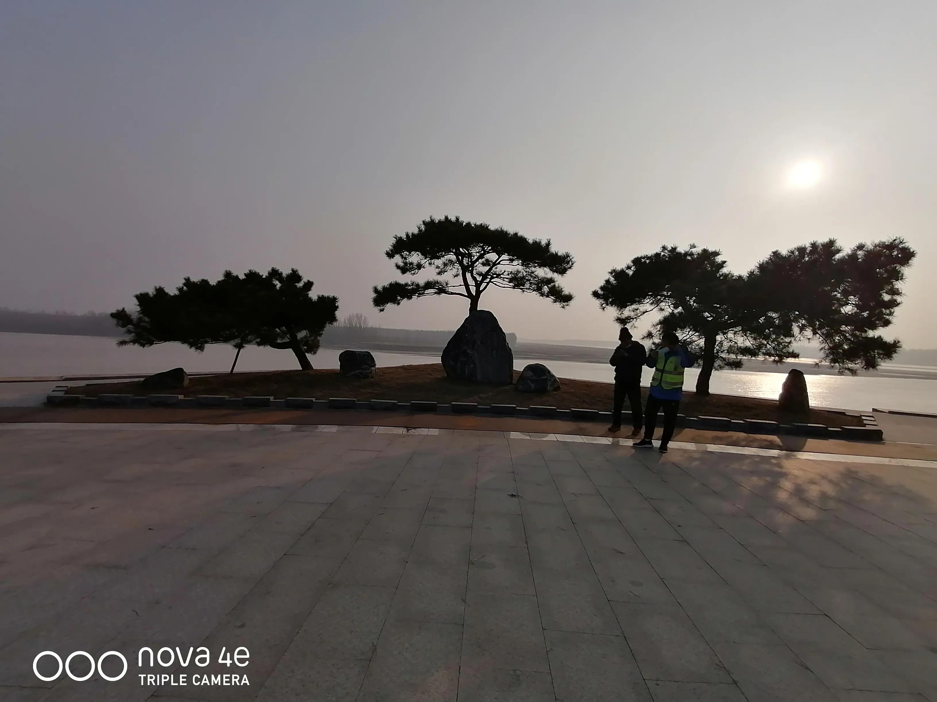 嘴唇黑怎样yang变回红润：嘴唇黑怎样变回红润 中药方（嘴唇黑怎样变回红润 中药调理）