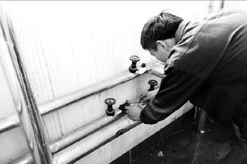 轻微漏水打压能测出来；轻微渗漏打压能否测出来出（轻微漏水打压看的出来吗?）