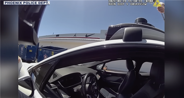 无人驾驶汽车再次闯祸！谷歌Waymo智能车逆行闯入施工地区（谷歌无人驾驶汽车介绍）