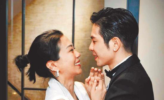 萧敬腾未婚妻发长文 回应年龄差生孩子等问题（萧敬腾和妻子）