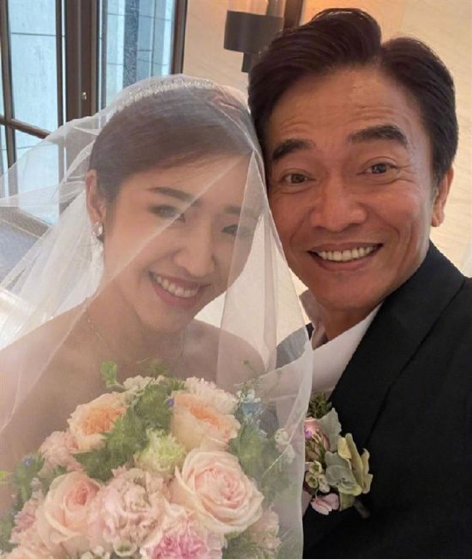 吴宗宪升级当外公 二女儿吴则含怀孕满三个月（吴宗宪首次带女儿）