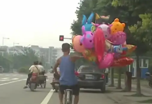 看似风光无限，实则被利用的一些网红，他最惨（看似风光无限,实则被利用的一些网红,他最惨的是谁）