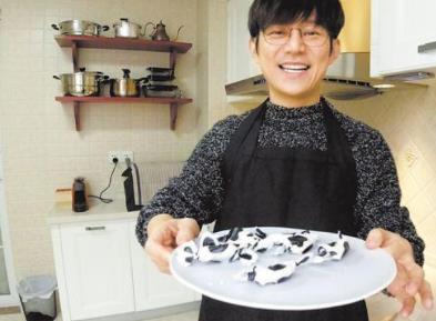 何炅林俊杰在线比拼厨艺 陈立农携妈妈出镜展歌喉（陈立农和林俊杰）