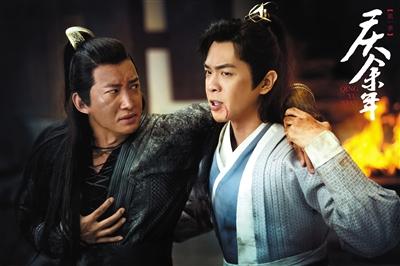 王阳：滕梓荆下线那场戏没做任何保护 脸都摔肿了（腾梓荆王阳）