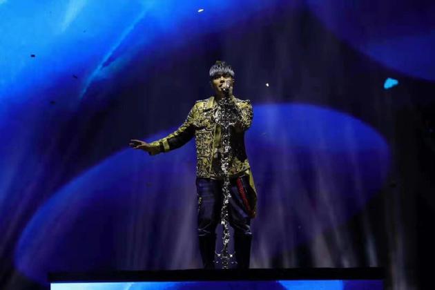 网曝周杰伦加盟浙江卫视跨年晚会 歌迷会发文辟谣（周杰伦参加浙江卫视跨年）