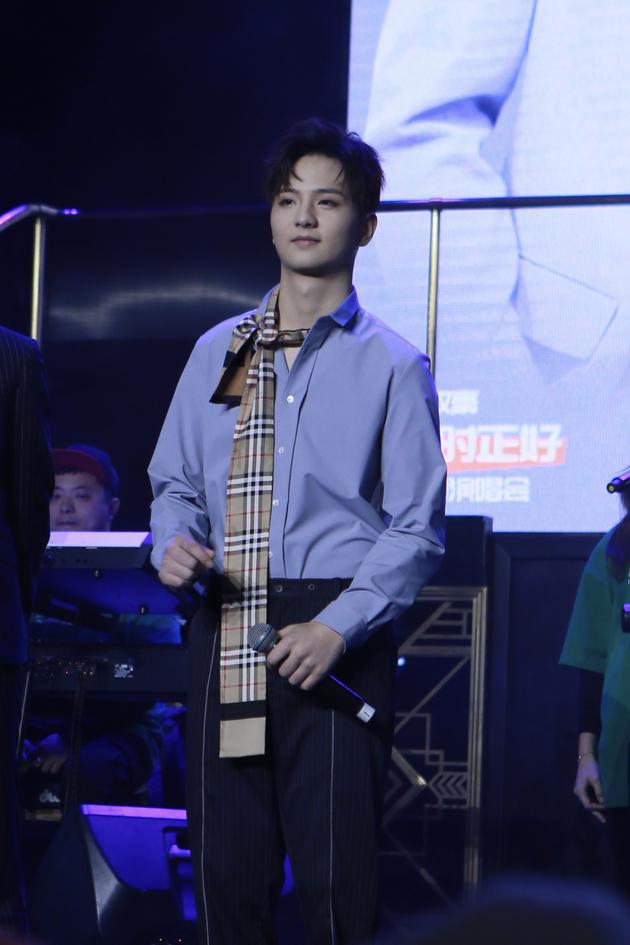 胡彦斌现身赵政豪生日会 愿徒弟暑假前发首张专辑（赵政豪和胡彦斌什么关系）