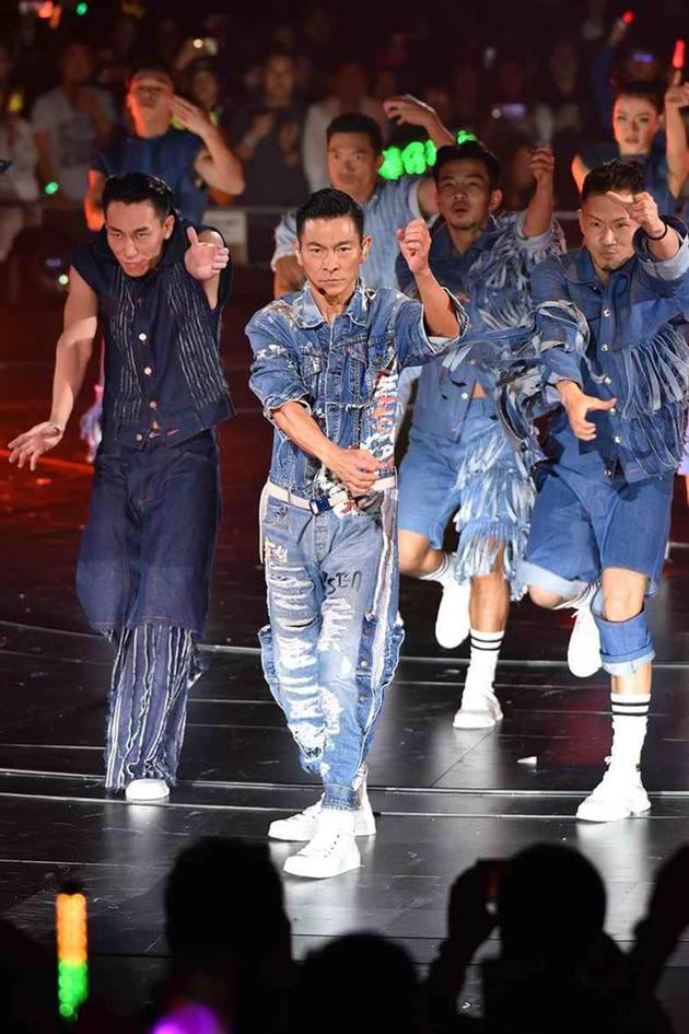 终于要来了！刘德华预计明年5月底台北小巨蛋开唱（刘德华台北小巨蛋演唱会）