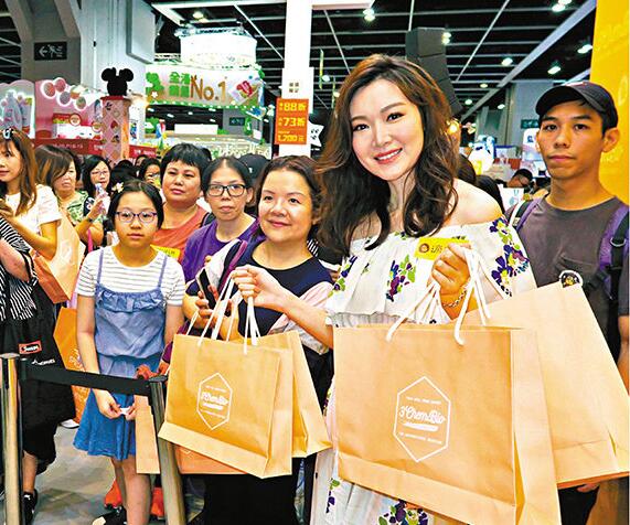 叶翠翠自曝已做好准备再造baby 将拒绝拍戏（叶翠翠近照）